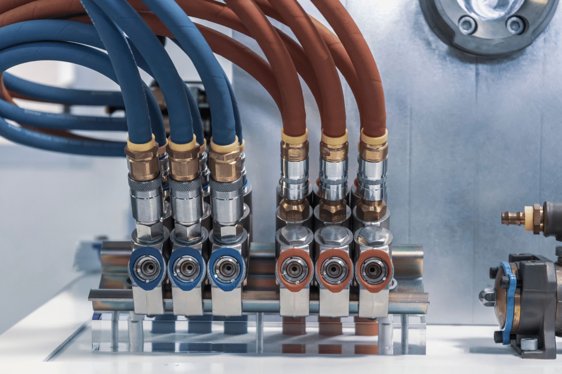 Cooling water lines on an injection mold